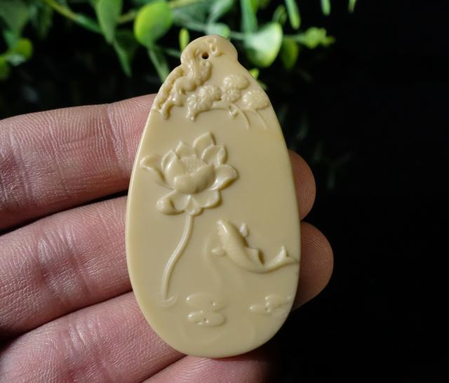 玉石機(jī)雕視頻_手工玉雕機(jī)器哪個(gè)品牌好_玉石機(jī)雕和手工雕價(jià)格