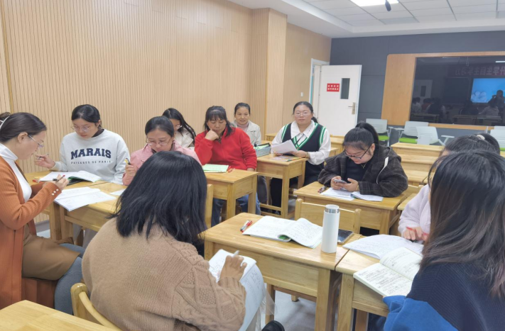 課文黃山奇石原文_小學(xué)黃山奇石課文原文_語文課文黃山奇石課文原文