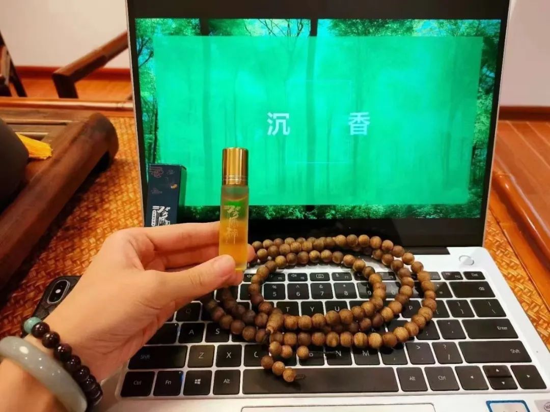 沉香對(duì)睡眠很有效果嗎_睡眠沉香幫助可以睡眠嗎_沉香可以幫助睡眠嗎