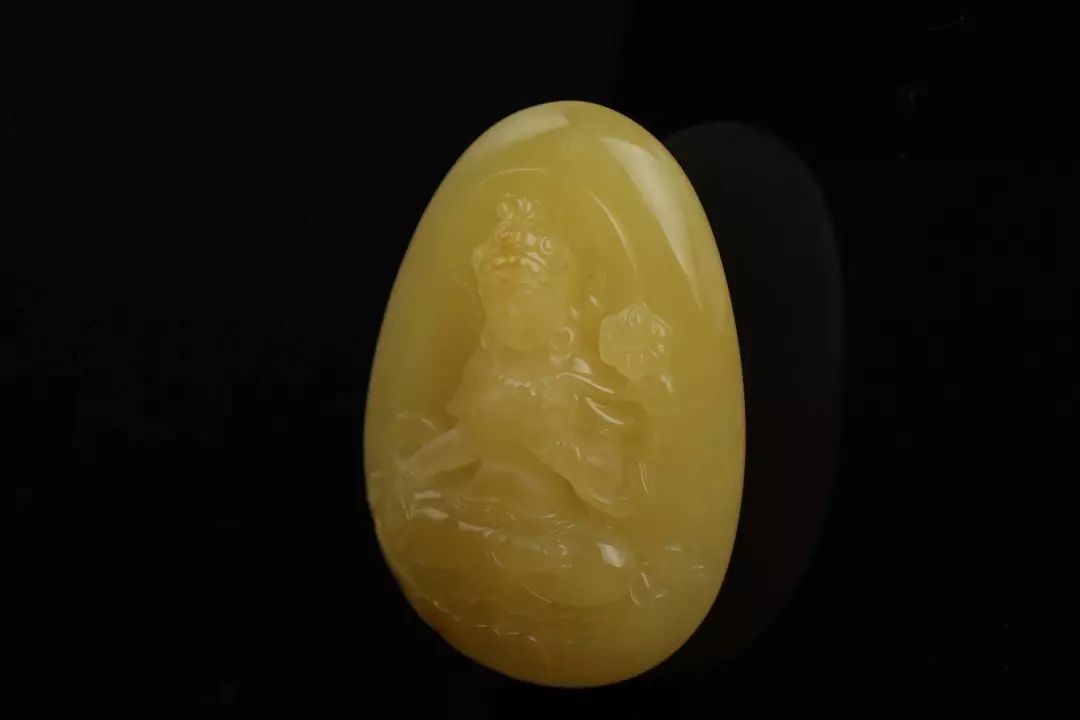 蜜蠟功效和作用有_蜜蠟作用與功效_蜜蠟的功效