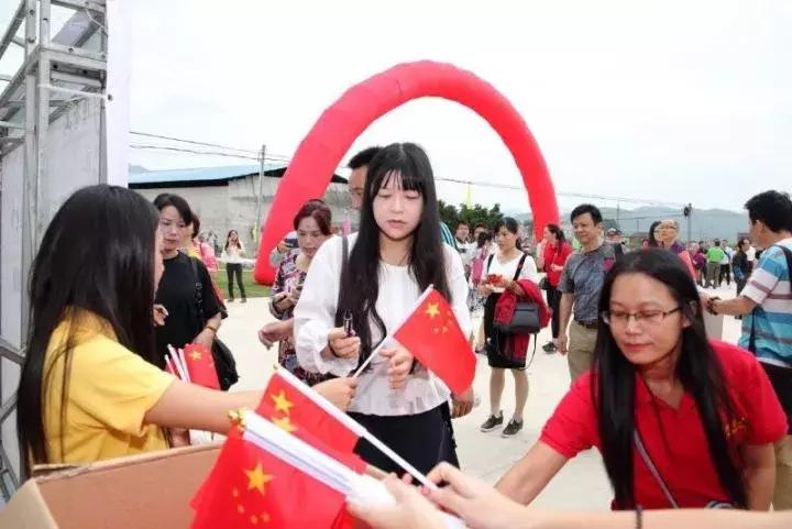 清遠市奇石市場在哪里_清遠奇石公園_清遠奇石河風景區簡介